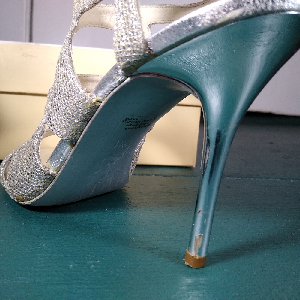 MICHAEL KORS Silver Glitter Yvonne Ankle Strap Heels - Picture 6 of 9